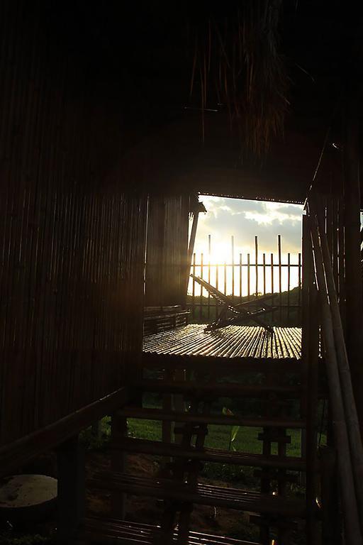Phuree Hut Koh Phayam Rum bild
